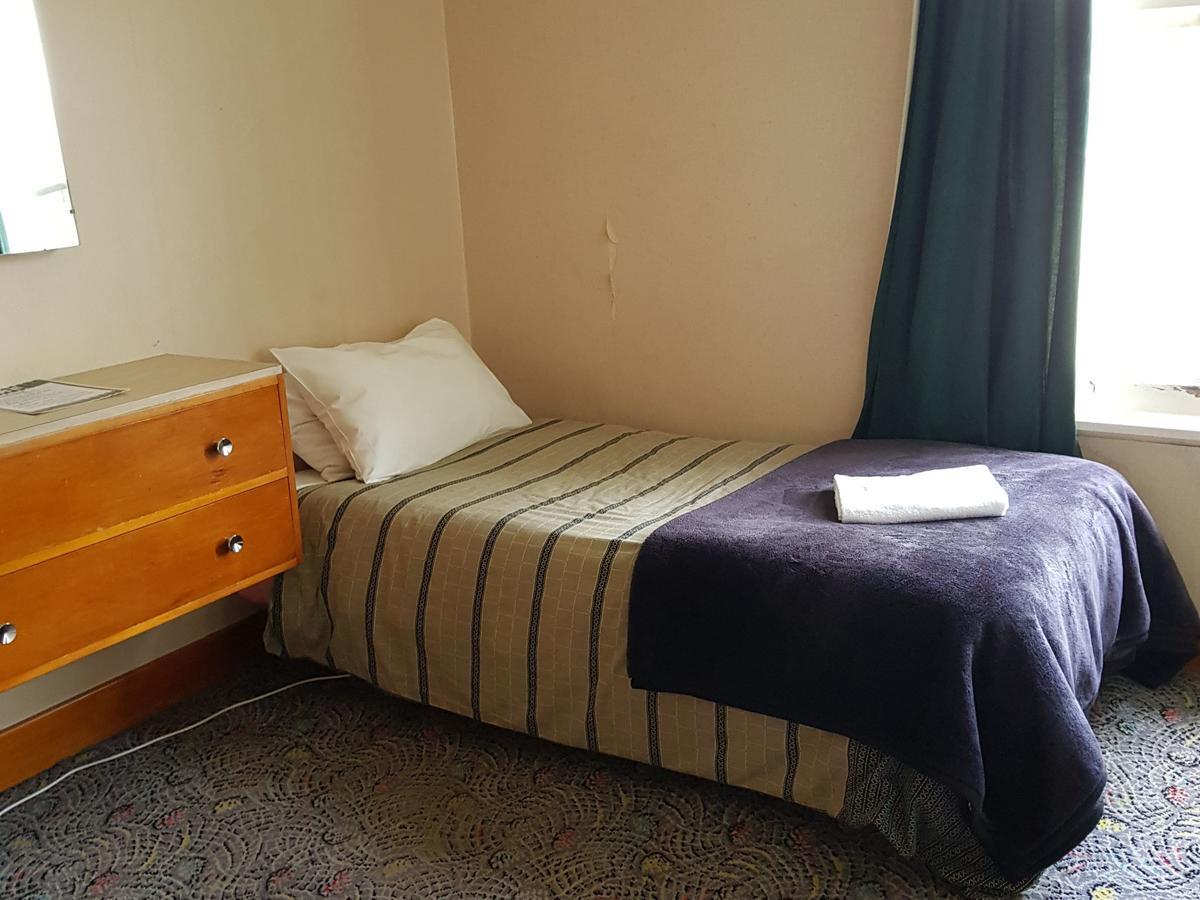 Hampden Hotel Мърчисън Екстериор снимка